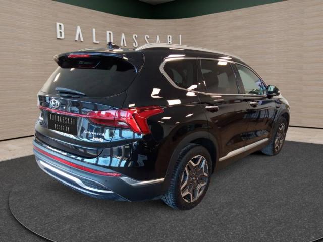 Hyundai Santa Fe image 1