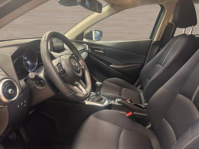 Mazda 2 image 3
