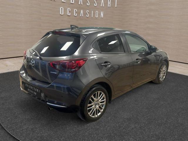 Mazda 2 image 8