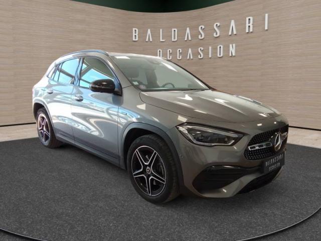 Mercedes Benz Gla image 8