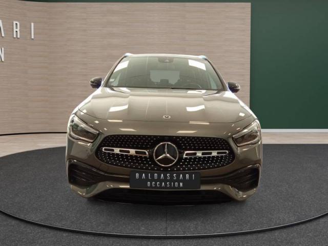 Mercedes Benz Gla image 1