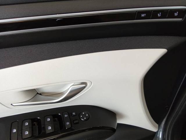 Hyundai Tucson image 8