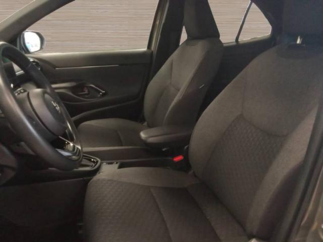 Toyota Yaris image 2