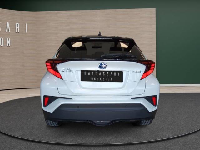Toyota C-Hr image 8