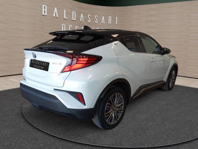Toyota C-Hr image 1