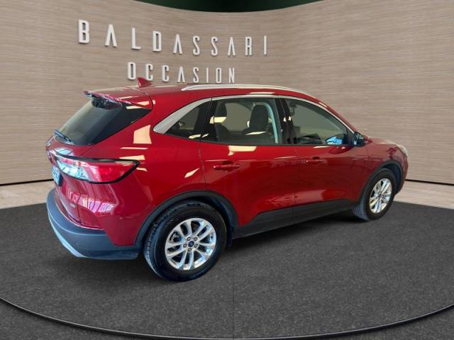 Ford Kuga image 2