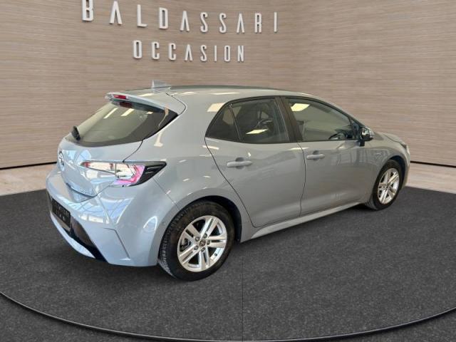 Toyota Corolla image 2