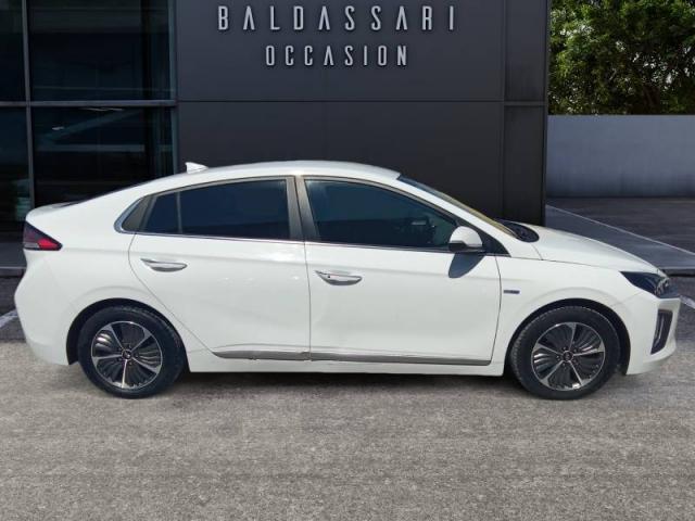 Hyundai Ioniq image 2