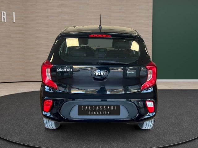 Kia Picanto image 8