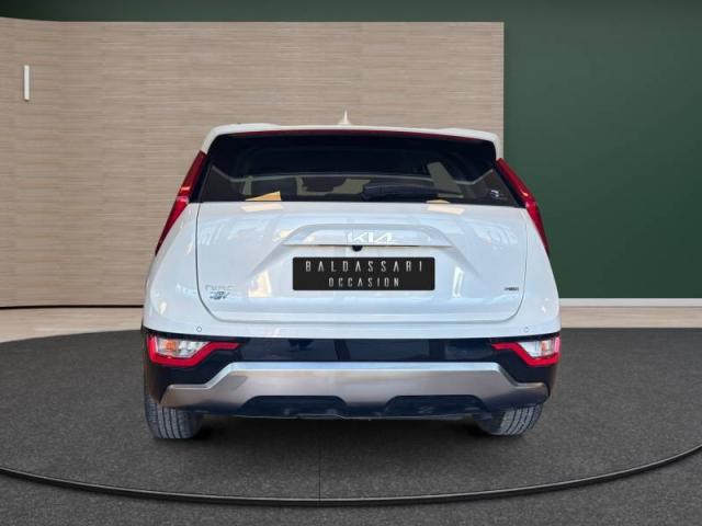 Kia Niro image 9