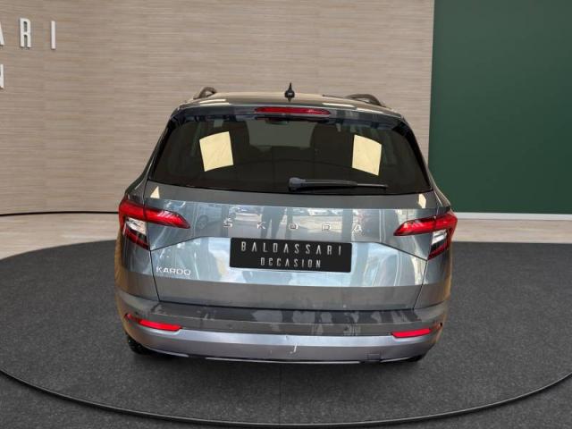 Skoda Karoq image 8