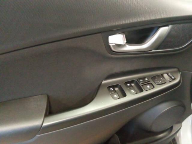 Hyundai Kona image 4