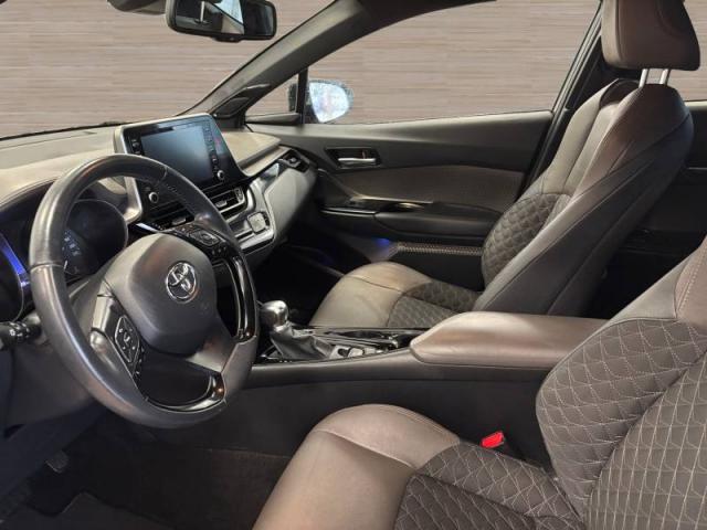 Toyota C-Hr image 6