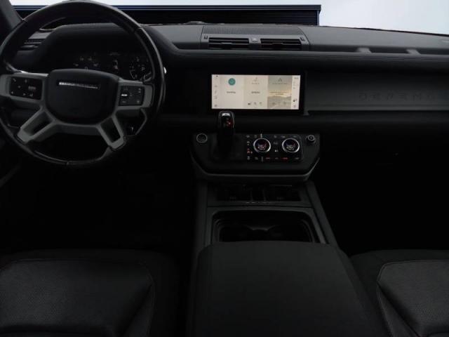 Land Rover Defender image 2