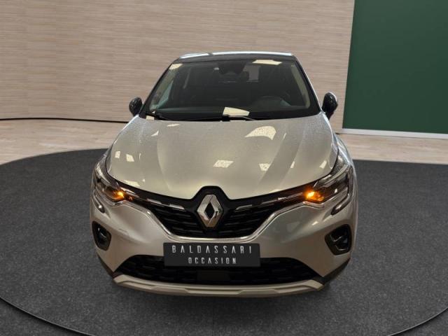 Renault Captur image 8