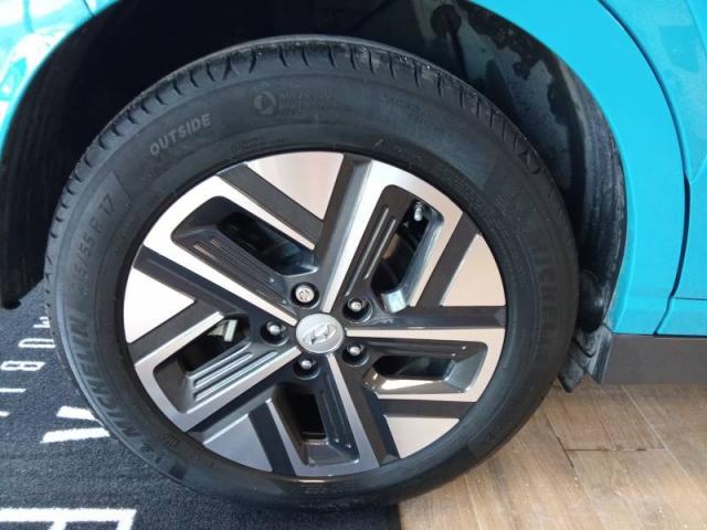 Hyundai Kona image 6