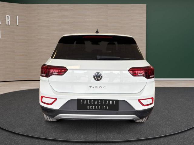 Volkswagen T-Roc image 9