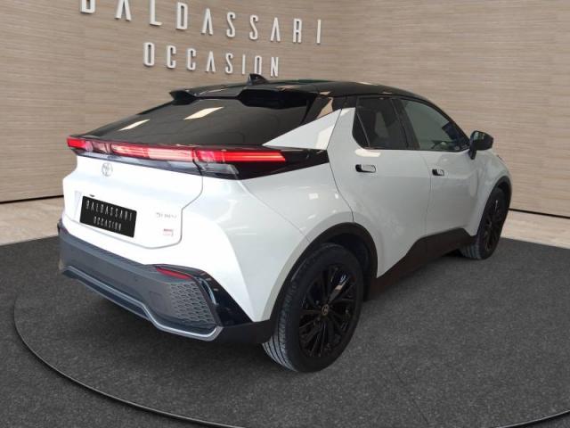 Toyota C-Hr image 5