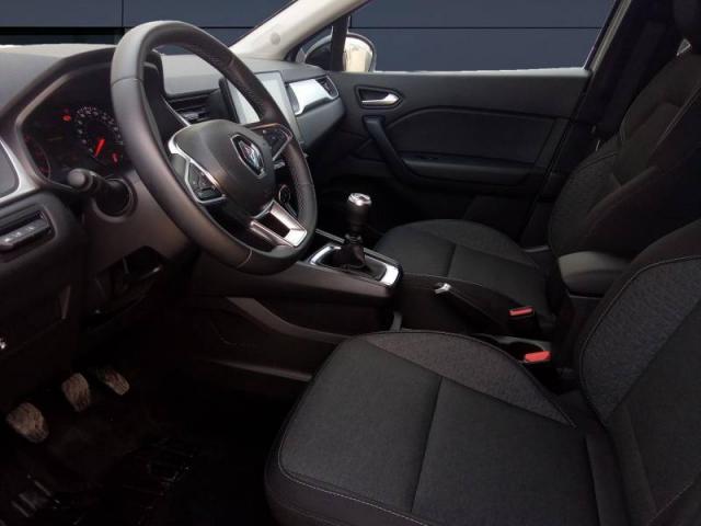 Renault Captur image 2