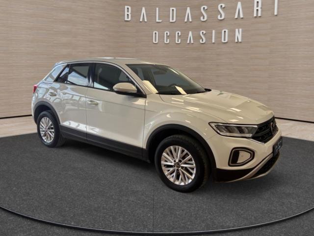 Volkswagen T-Roc image 9