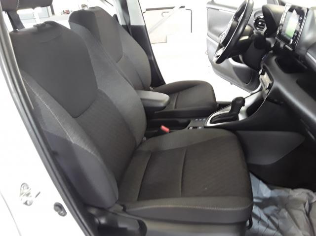 Toyota Yaris image 8