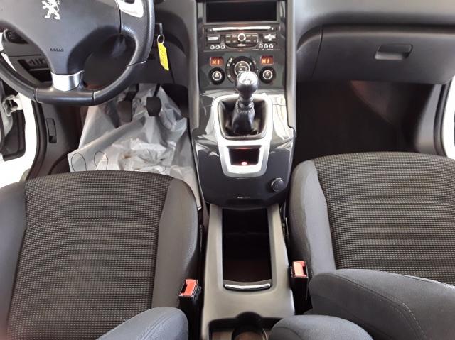 Peugeot 5008 image 7