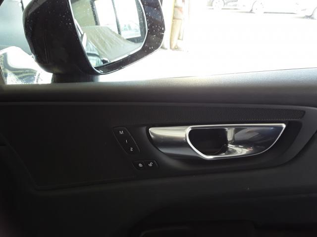 Volvo Xc60 image 2