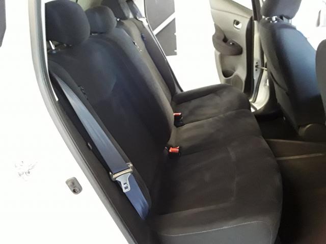 Nissan Leaf image 5