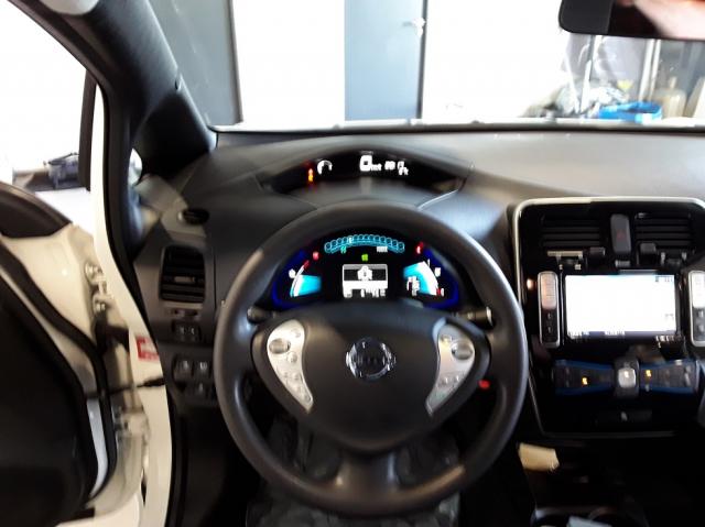 Nissan Leaf image 3