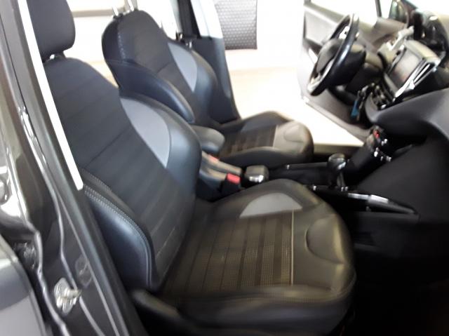 Peugeot 2008 image 2