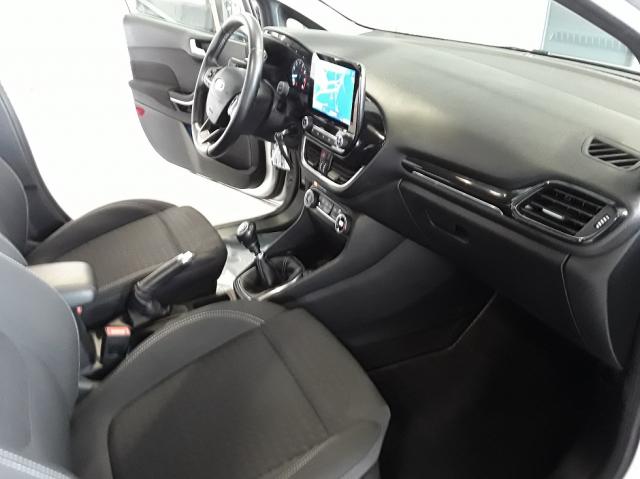 Ford Fiesta image 9