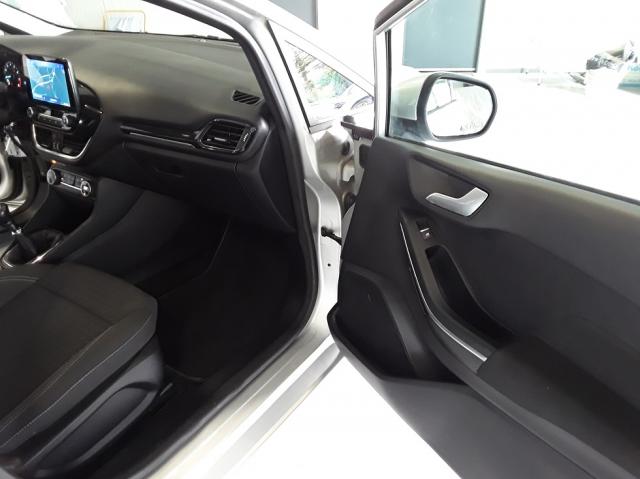 Ford Fiesta image 8