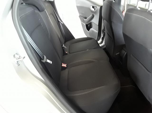 Ford Fiesta image 2