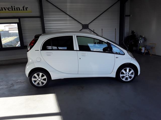Peugeot Ion image 8