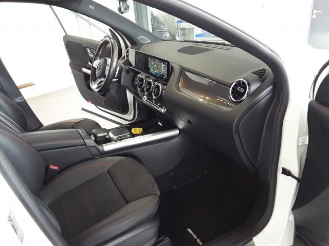 Mercedes Benz Gla image 5