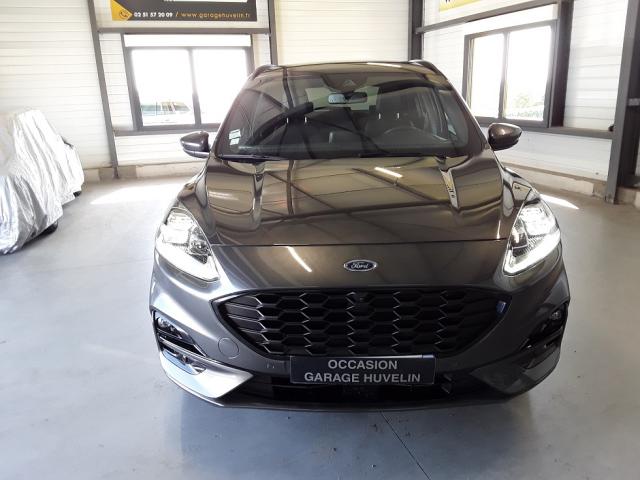 Ford Kuga image 9