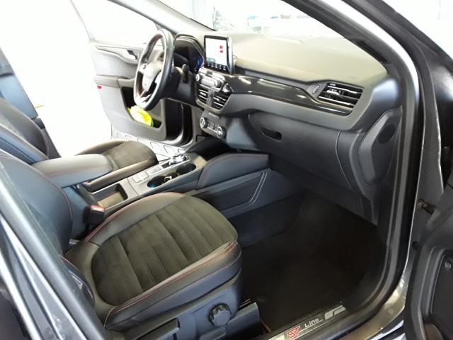 Ford Kuga image 4