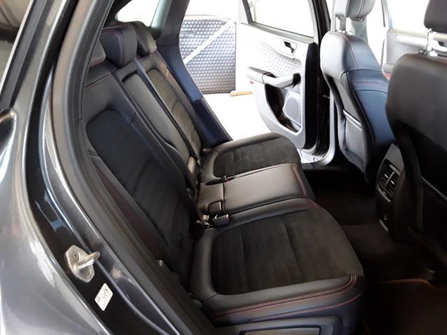 Ford Kuga image 1