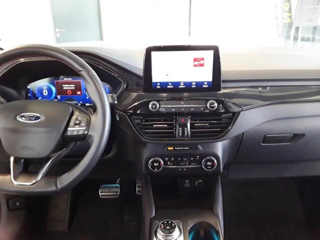 Ford Kuga image 5