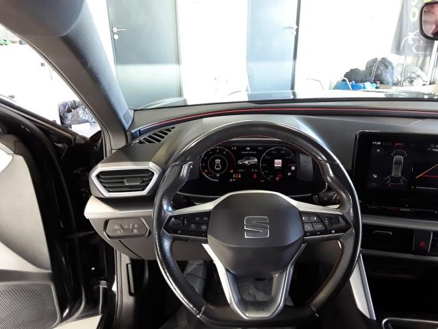 Seat Leon image 2