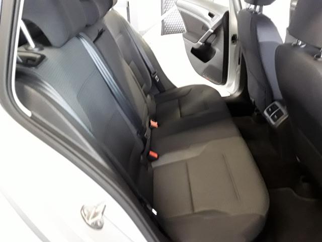 Volkswagen Golf Sw image 9