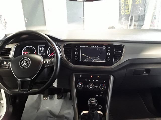 Volkswagen T-Roc image 3