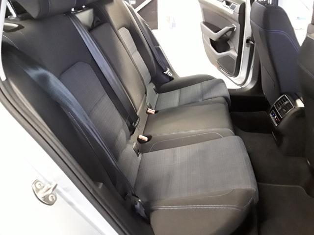 Volkswagen Passat Sw image 9