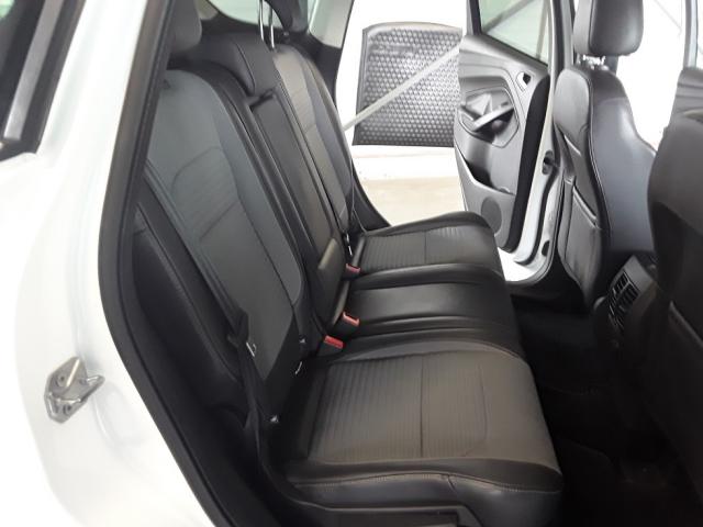 Ford Kuga image 6
