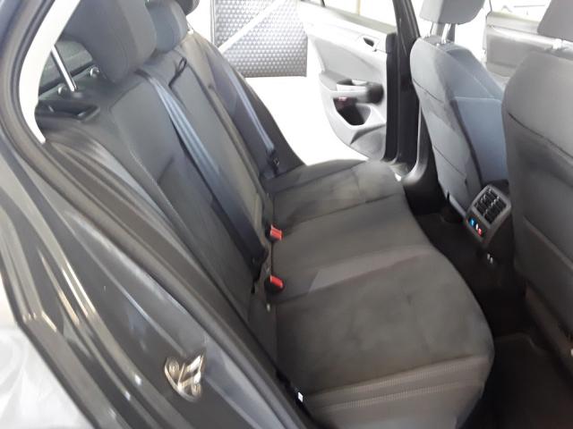Volkswagen Golf image 5