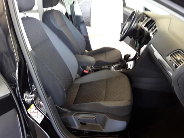 Volkswagen Golf image 8