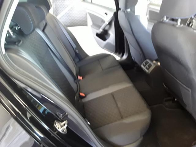 Volkswagen Golf image 7