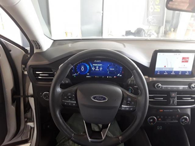 Ford Focus image 9
