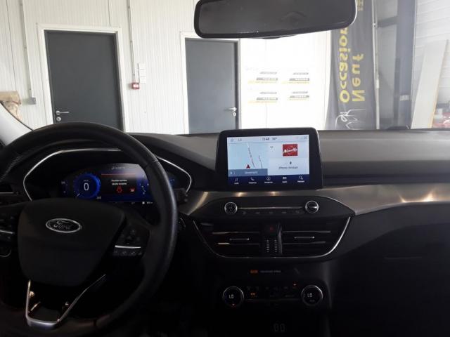 Ford Focus image 8