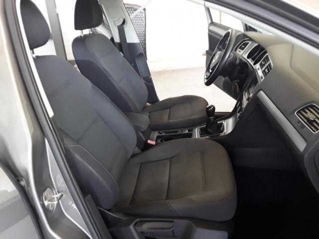 Volkswagen Golf image 7